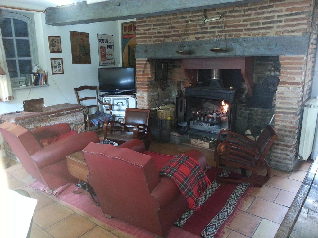 La Maison De L'Oenologue Poucharramet Dış mekan fotoğraf
